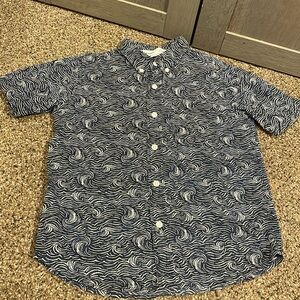 SALE Boys Old Navy Short sleeve button down shirt blue with white swirly wave